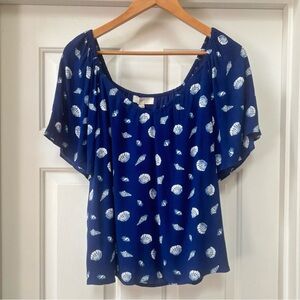 NWT LOFT Blue Seashell Print Blouse Sz Medium Coastal Beachy Flutter Sleeve Top